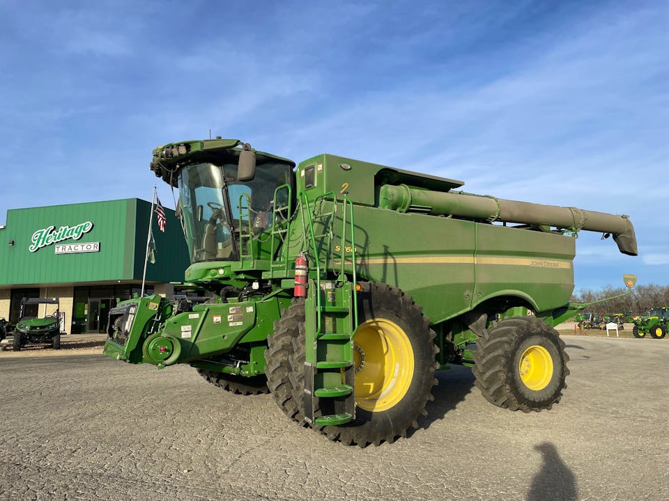 John Deere S760