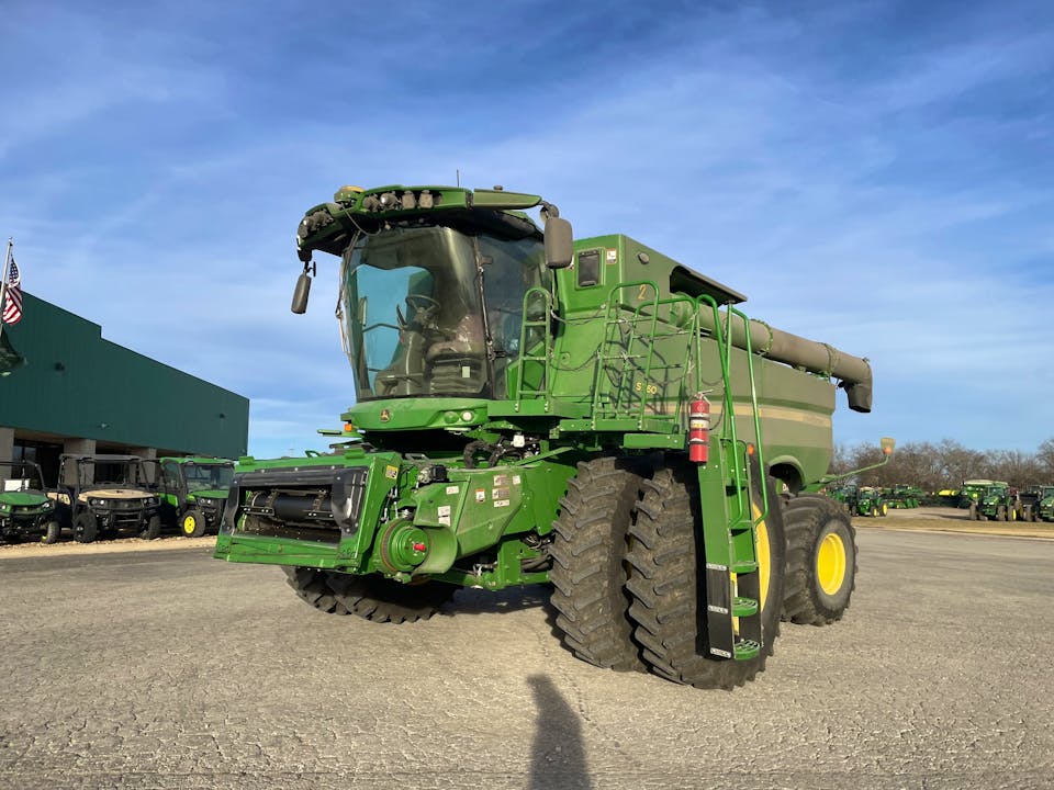 John Deere S760