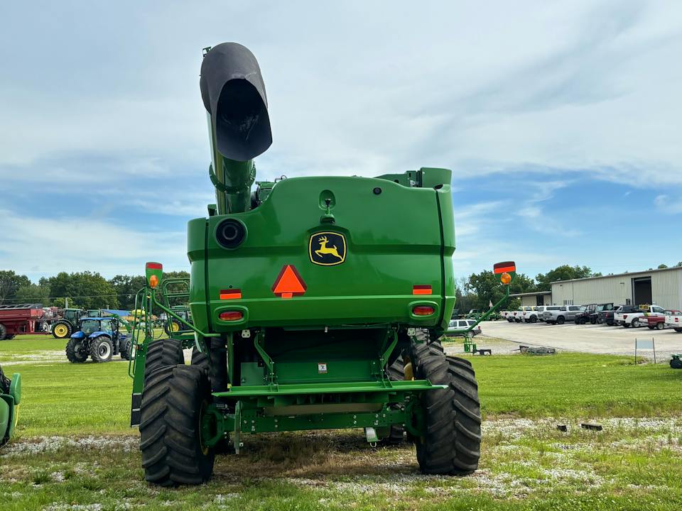 John Deere S770