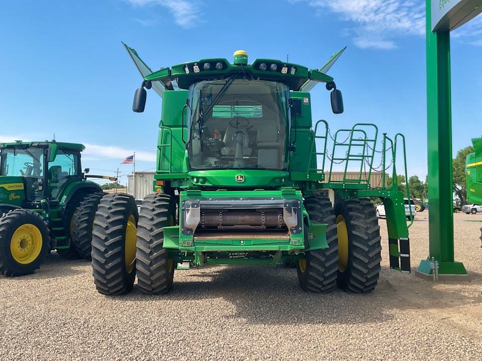 John Deere S770