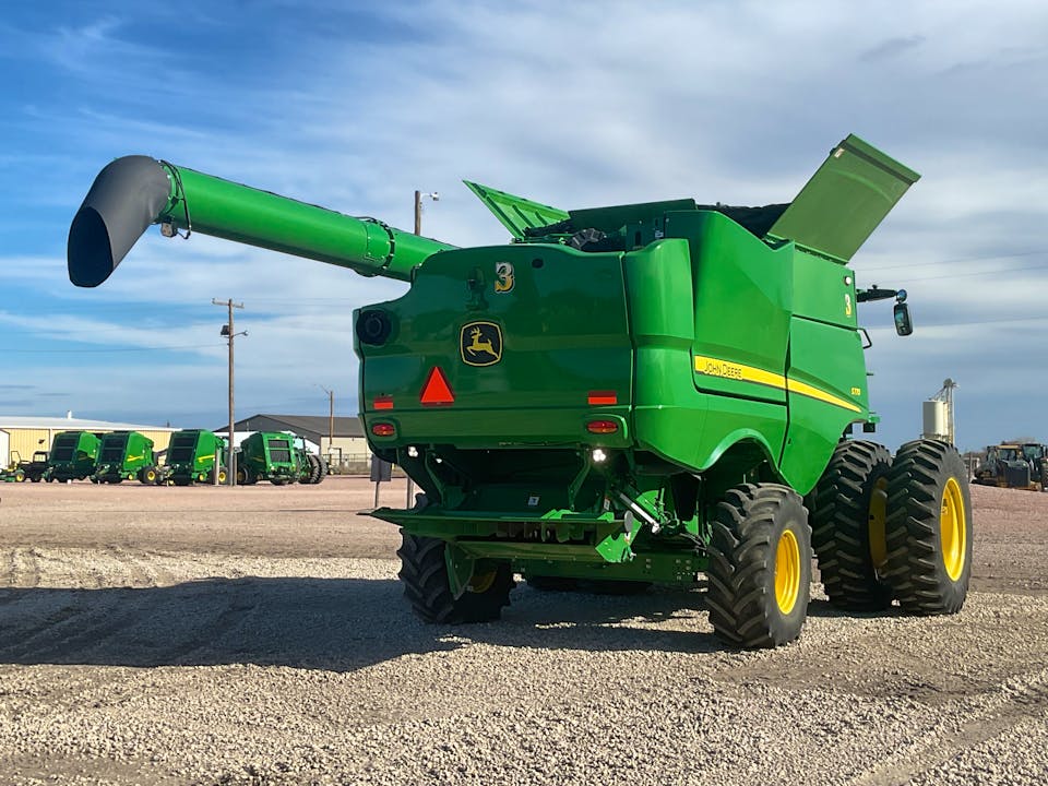 John Deere S770