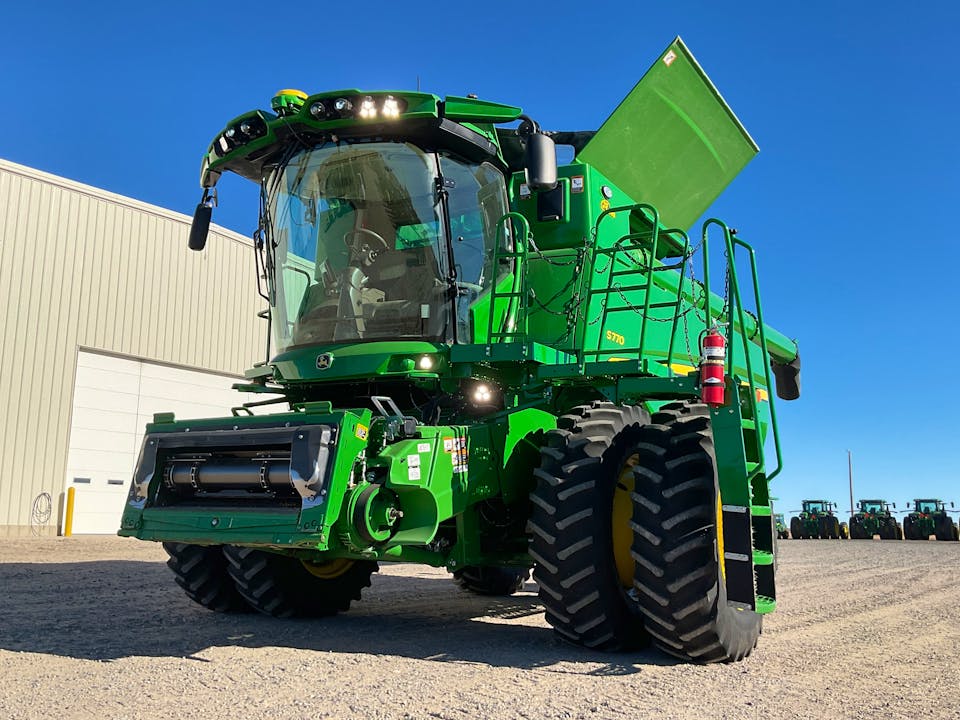 John Deere S770