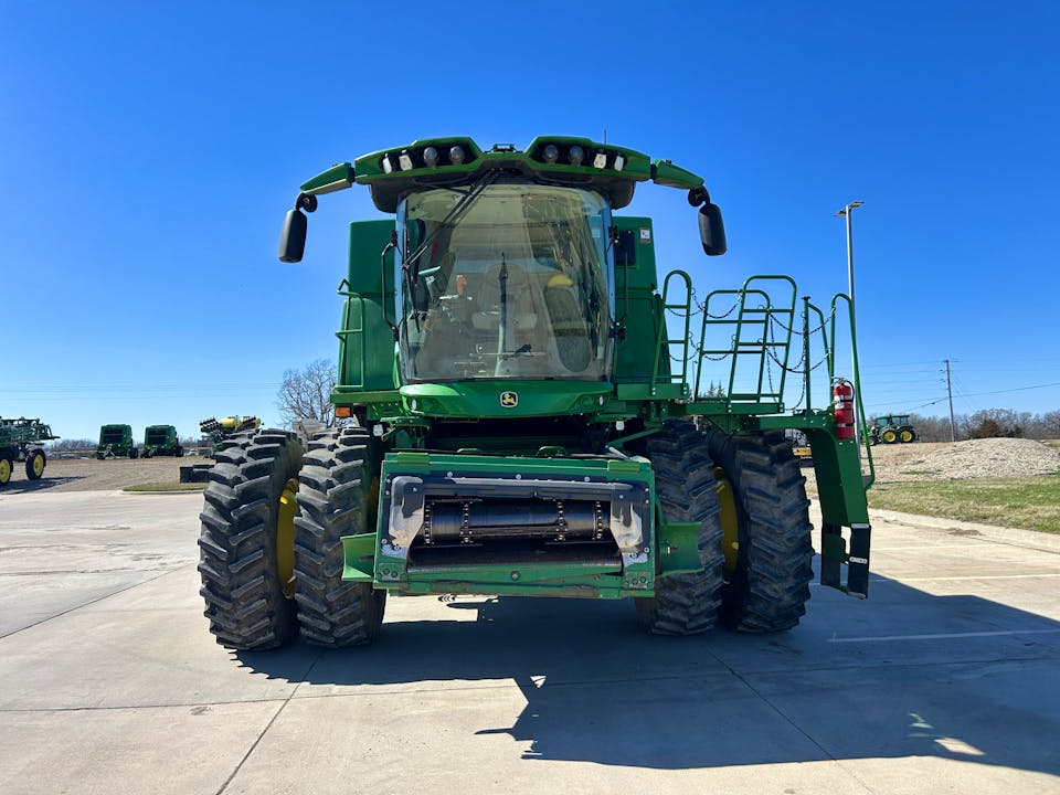 John Deere S780