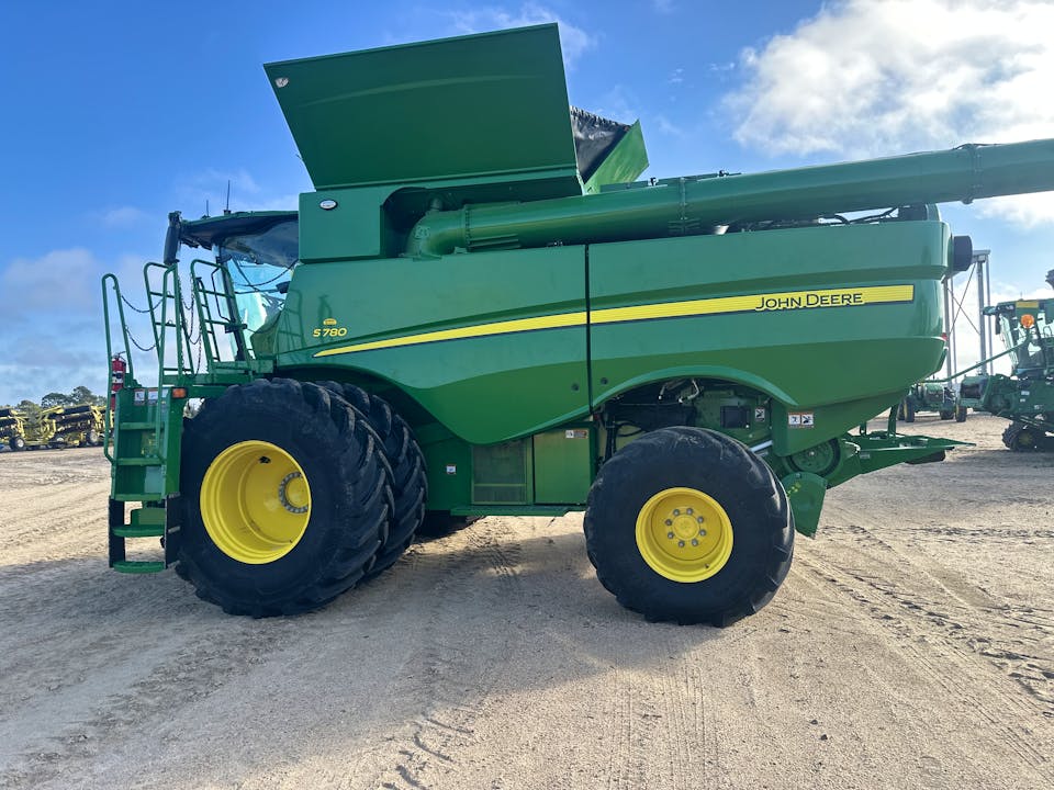 John Deere S780