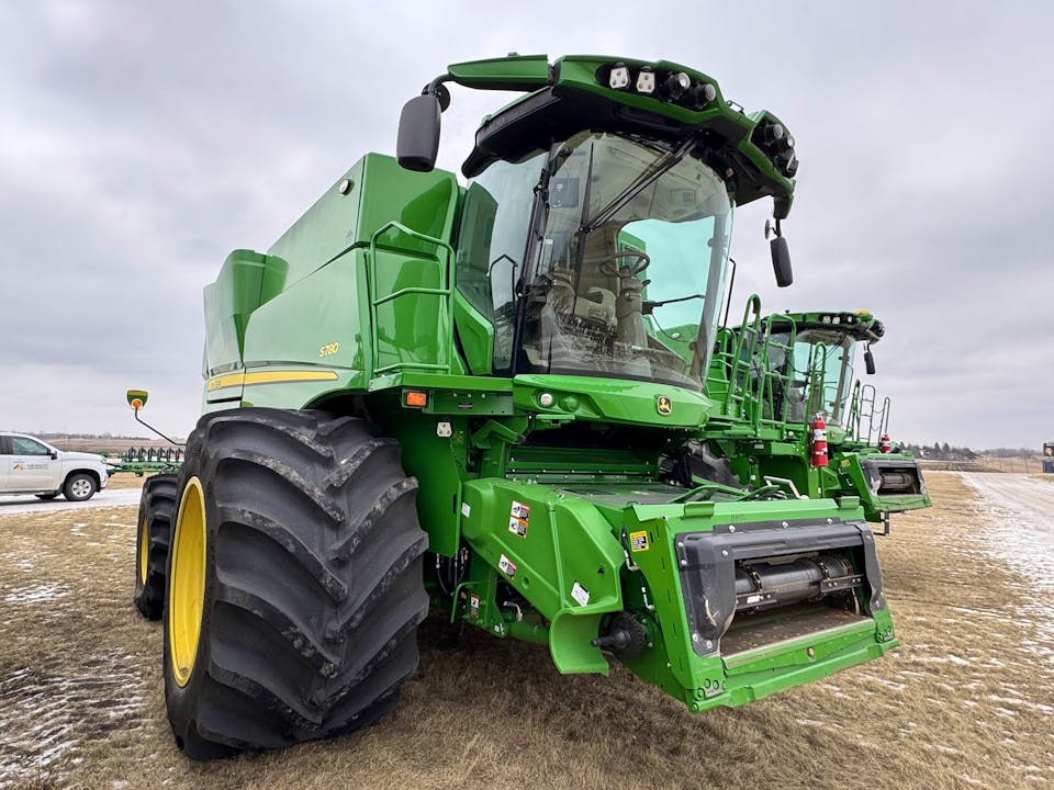 John Deere S780