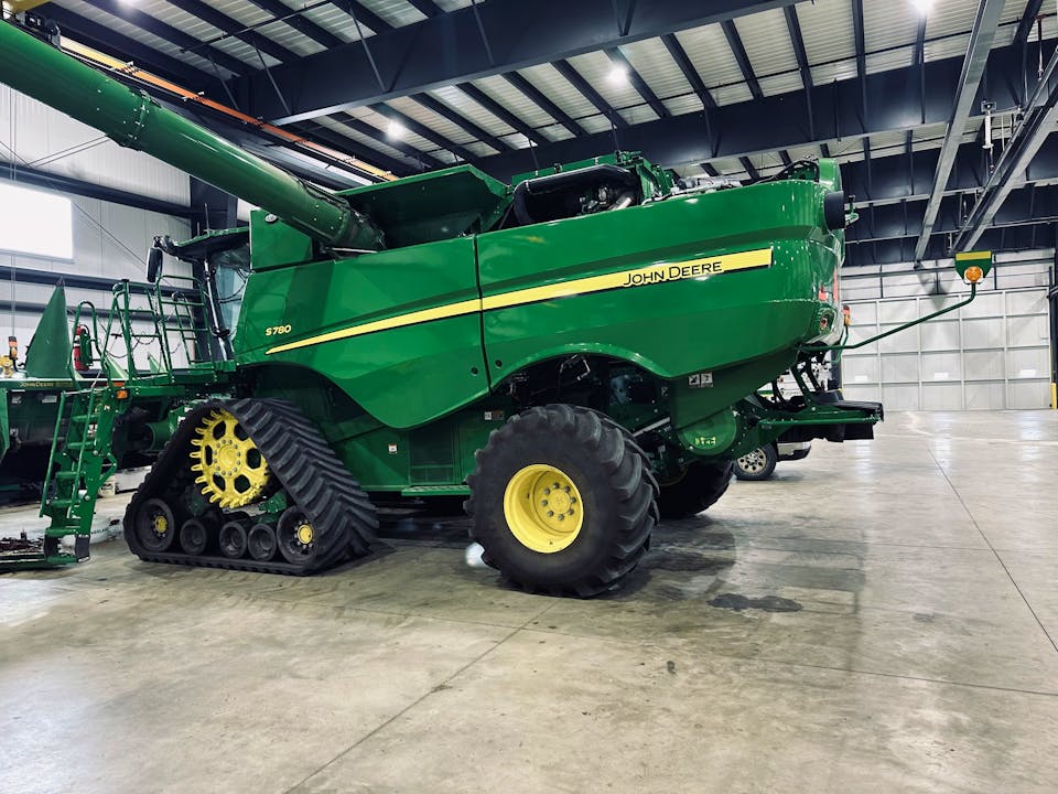 John Deere S780