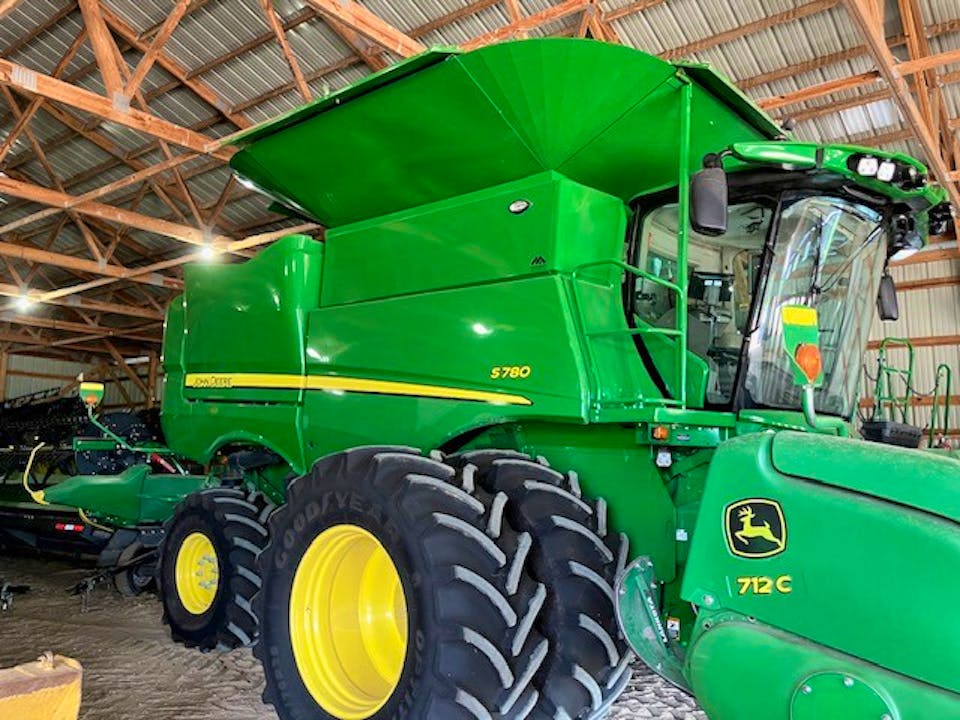 John Deere S780