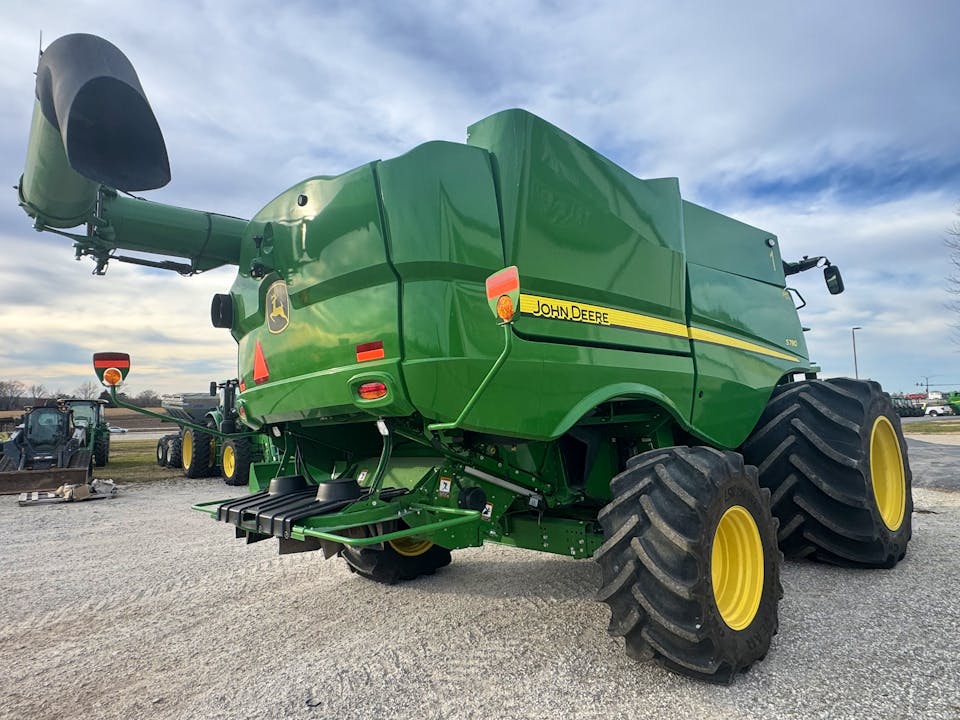 John Deere S780