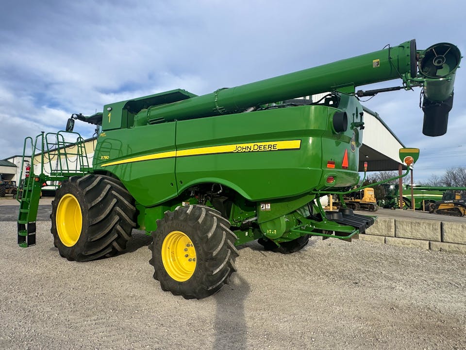 John Deere S780