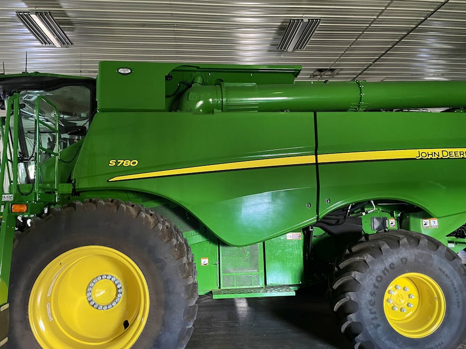 John Deere S780