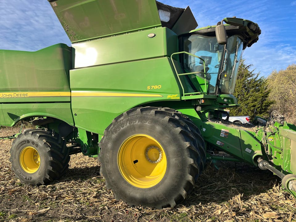 John Deere S780