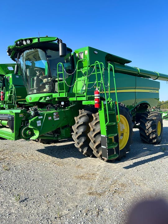 John Deere S780