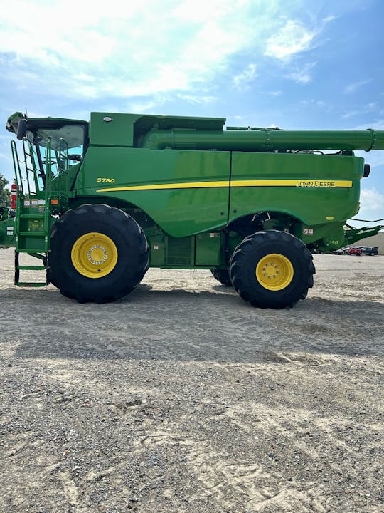 John Deere S780
