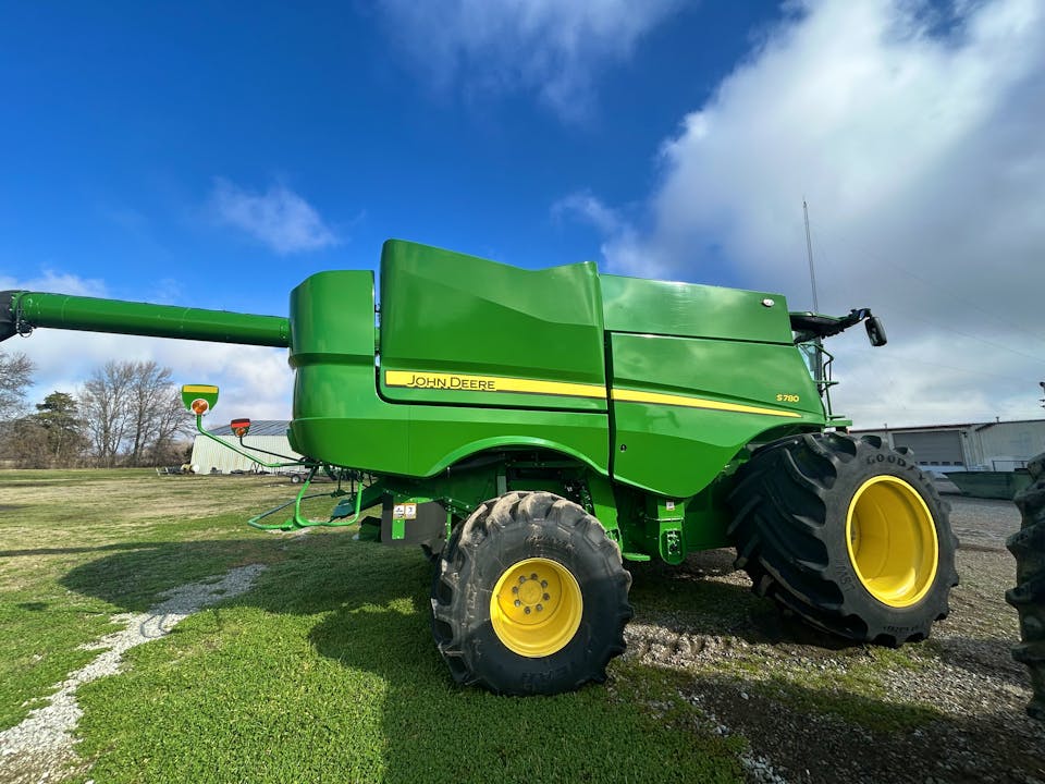 John Deere S780