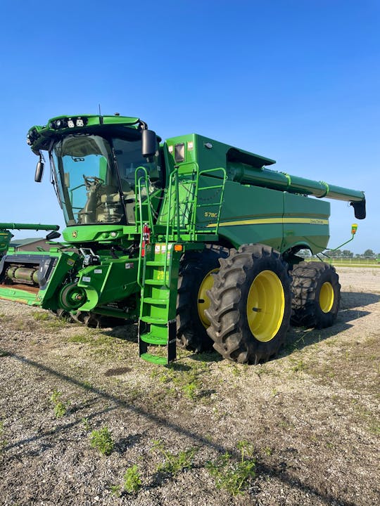 John Deere S780
