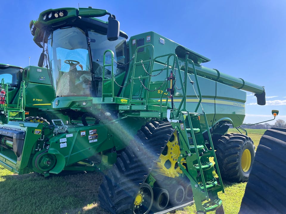 John Deere S780