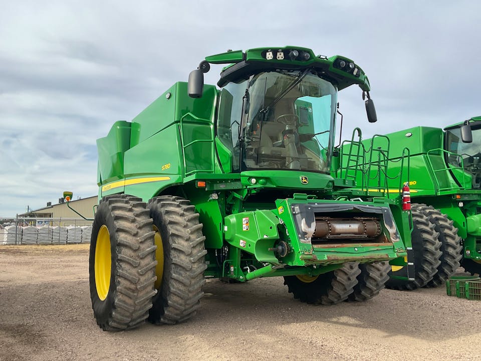 John Deere S780