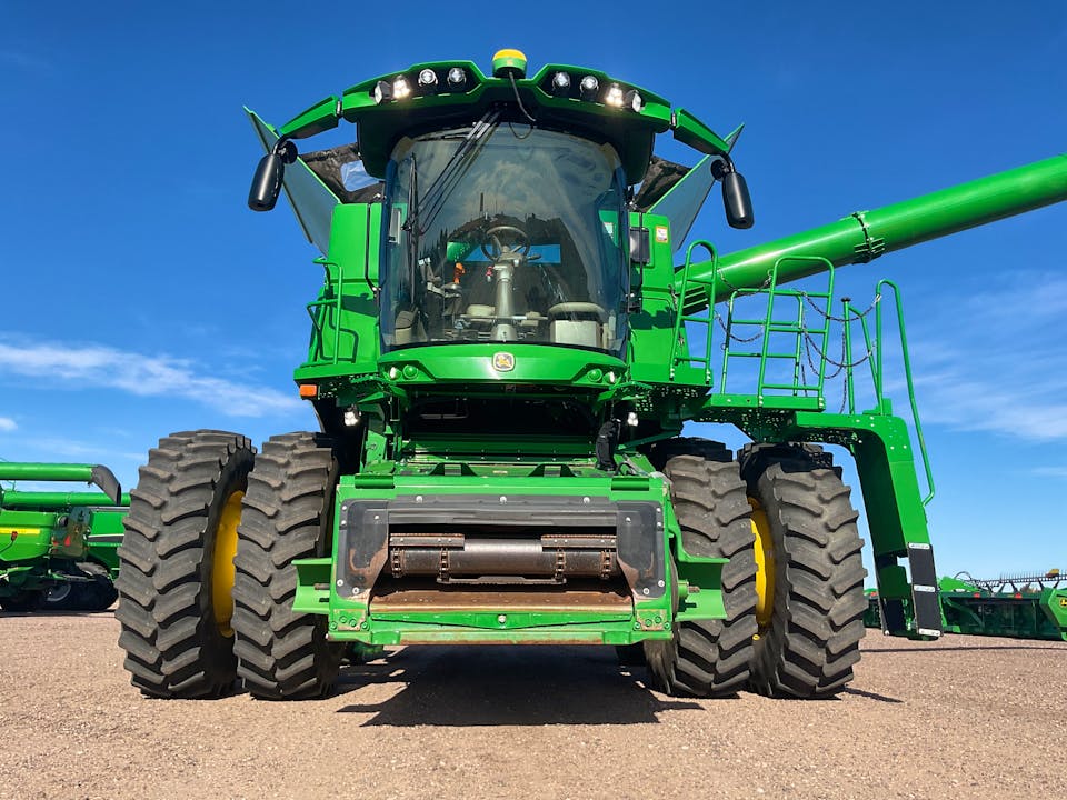 John Deere S780