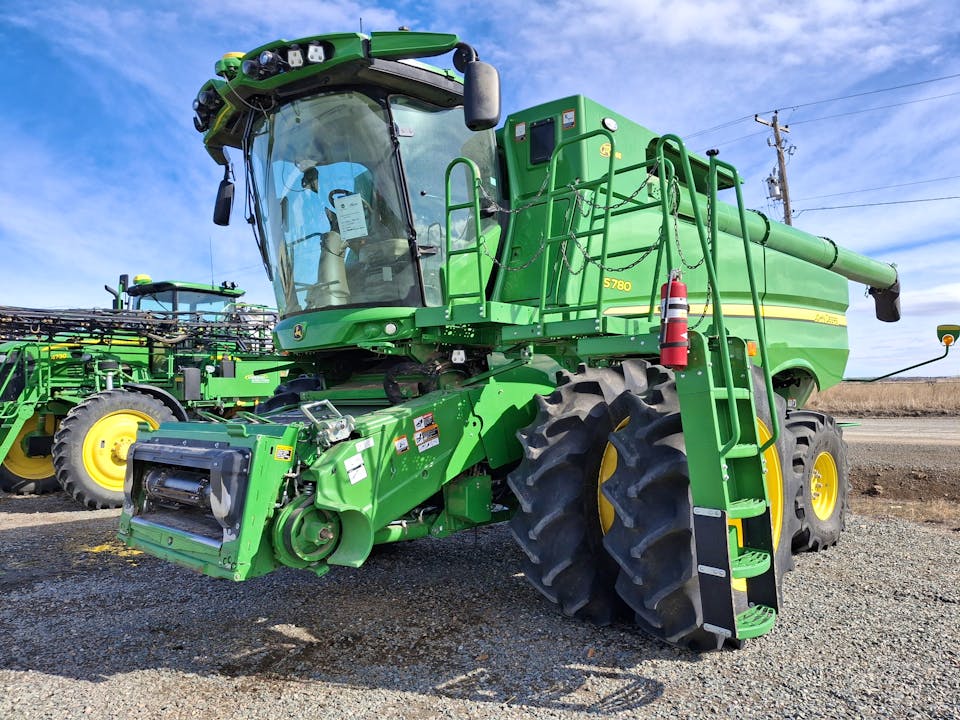 John Deere S780