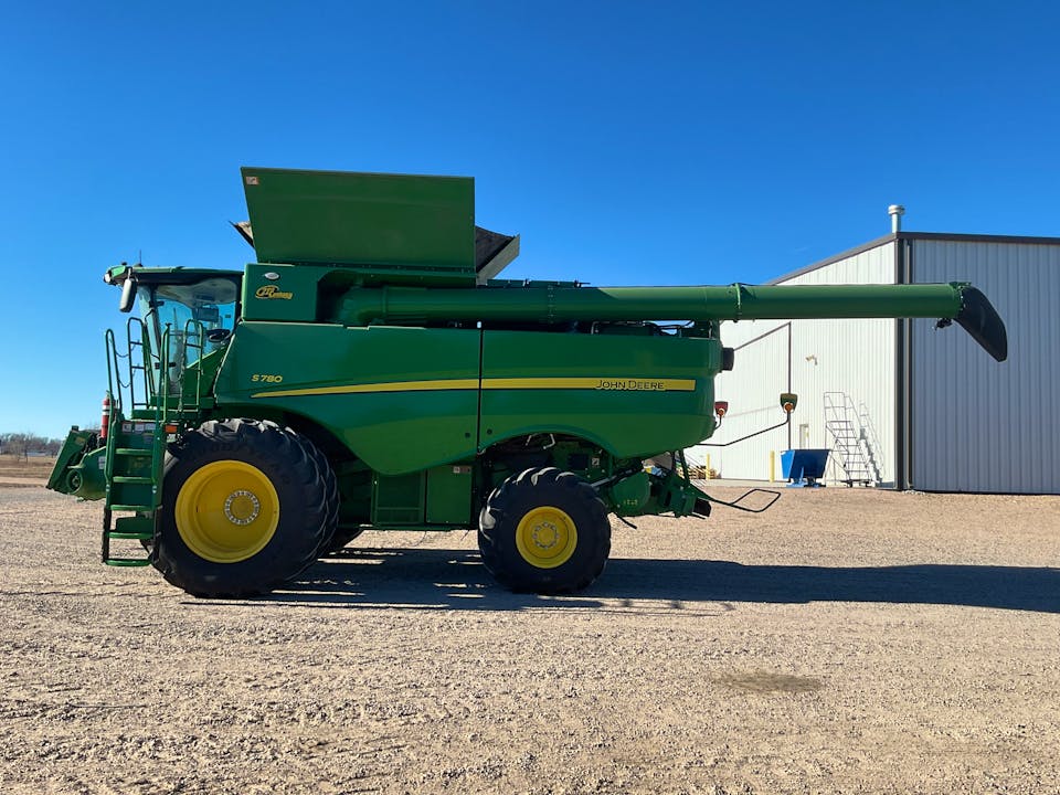 John Deere S780