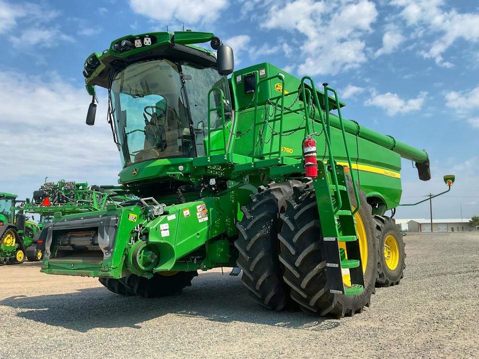 John Deere S780