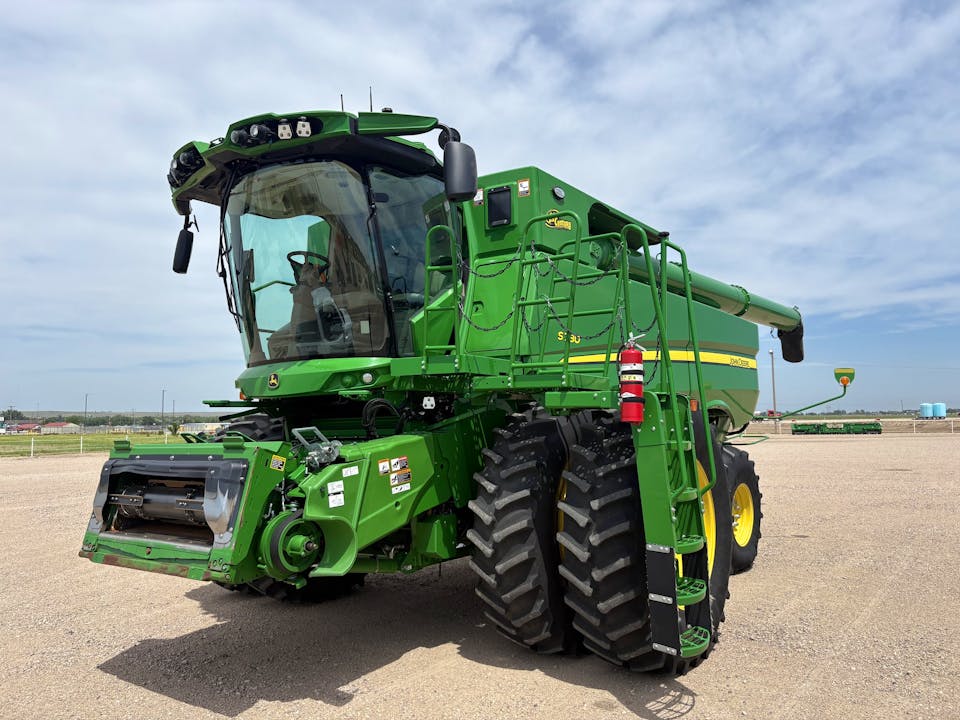 John Deere S780