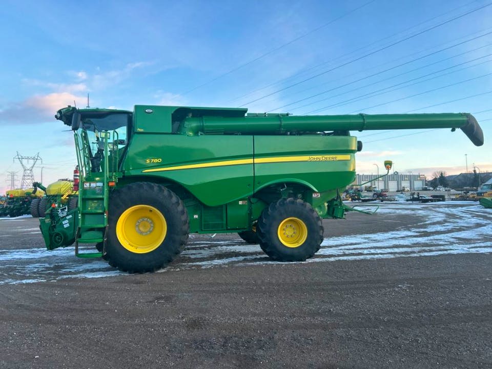 John Deere S780