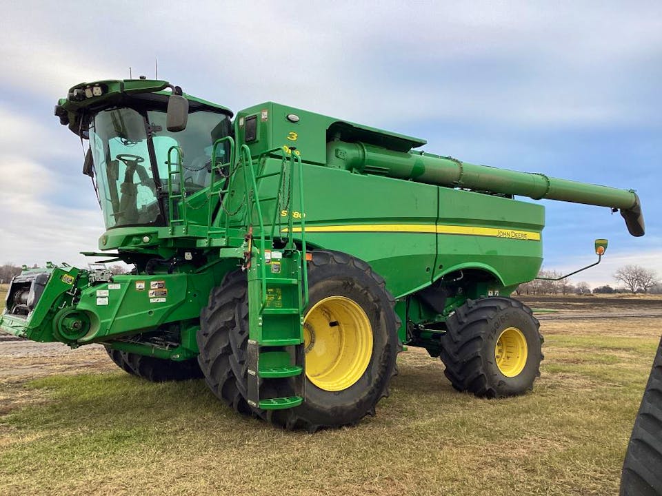 John Deere S780