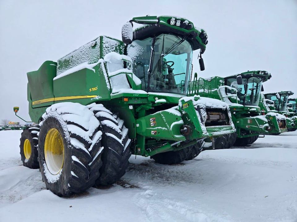 John Deere S780
