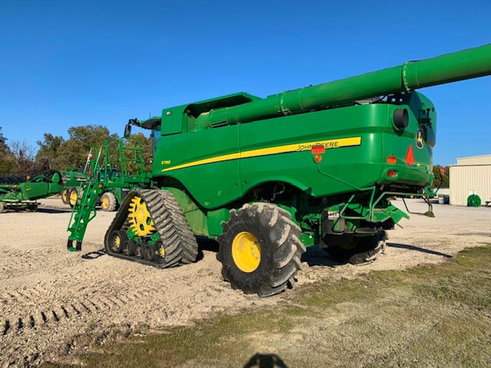 John Deere S790