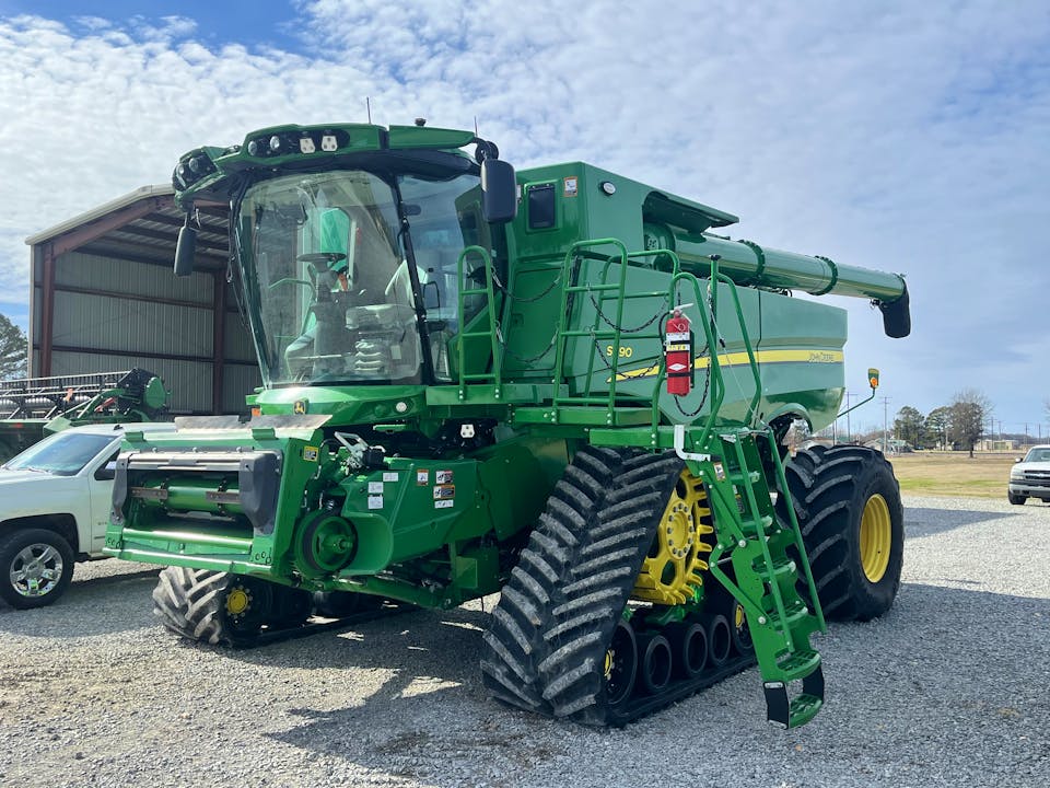 John Deere S790