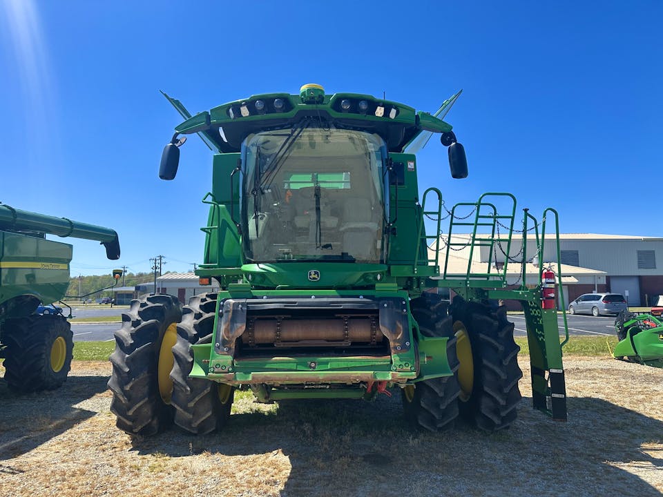 John Deere S790