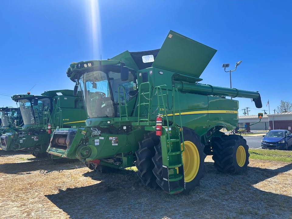 John Deere S790