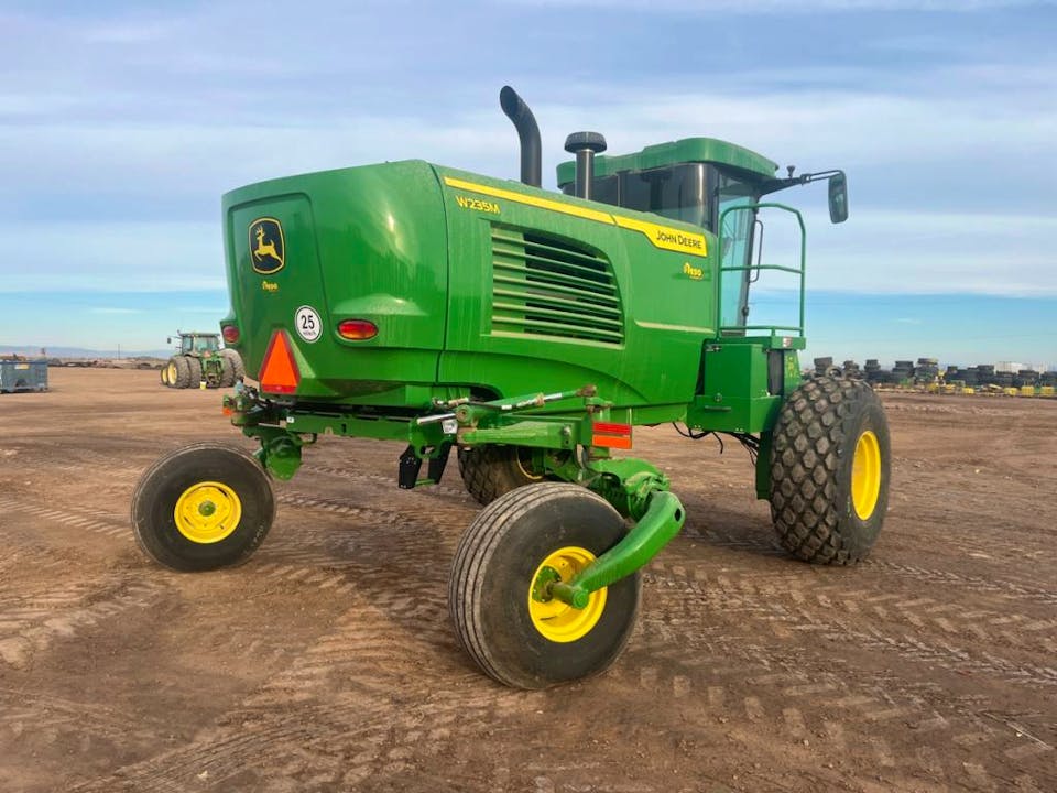 John Deere W235M