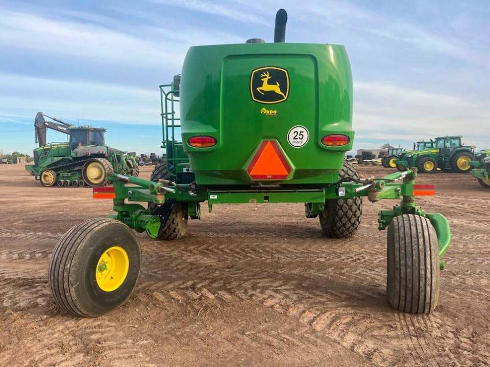 John Deere W235M