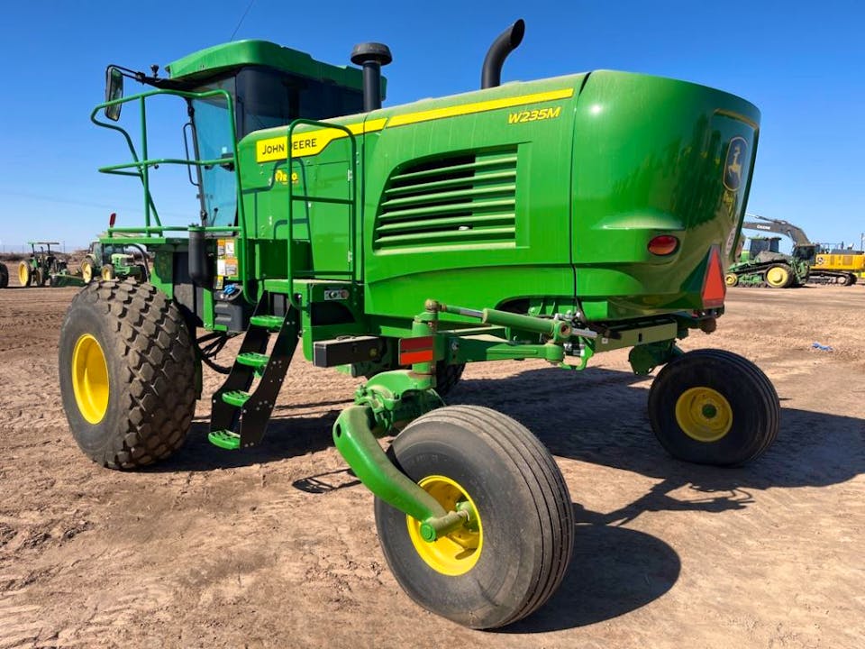 John Deere W235M