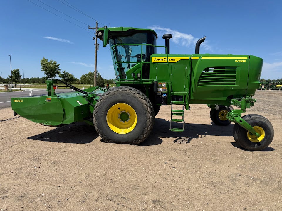 John Deere W235R