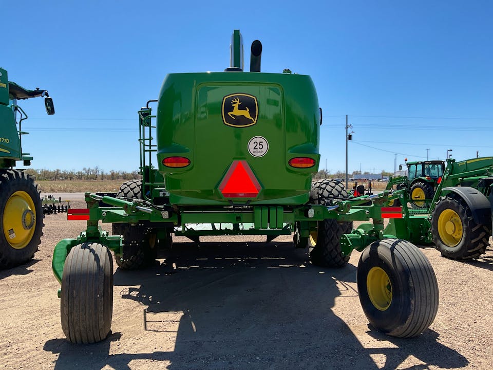 John Deere W235R