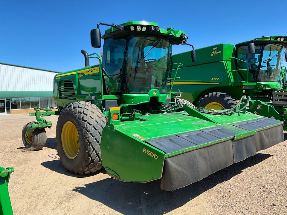 John Deere W235R