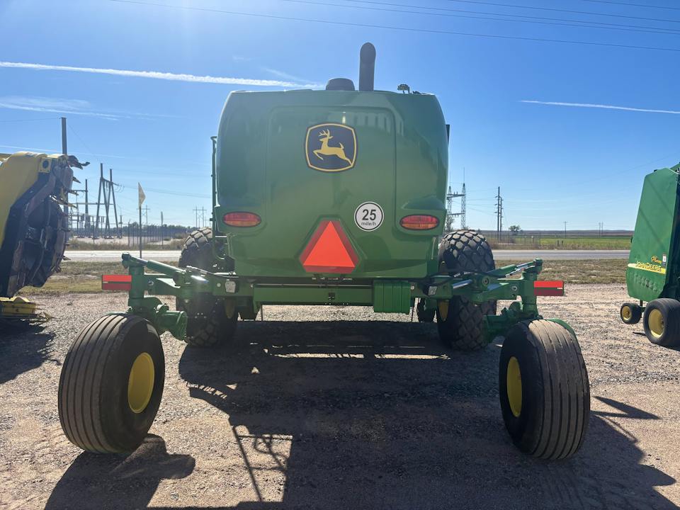 John Deere W235R