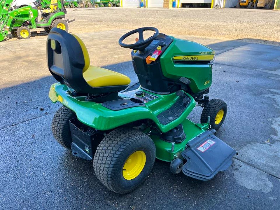 John Deere X330