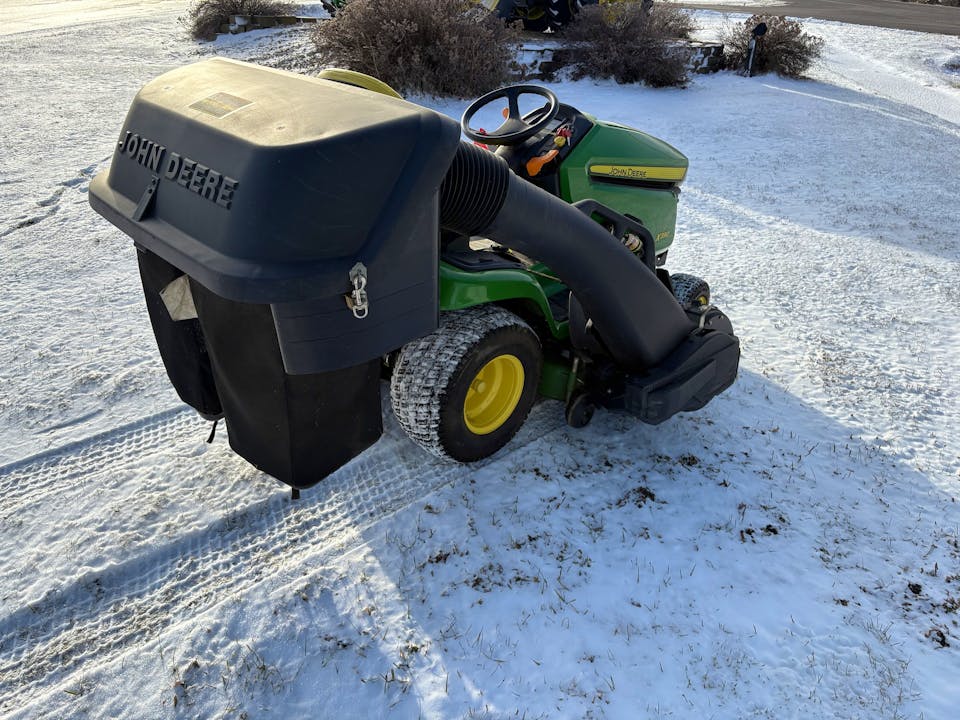 John Deere X390