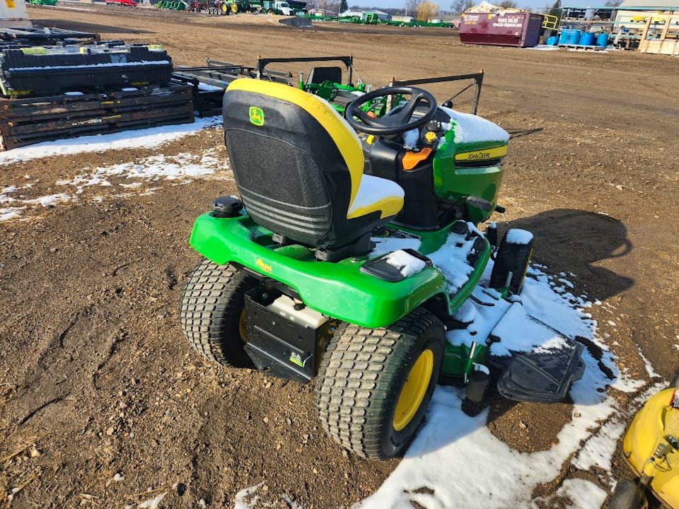 John Deere X390