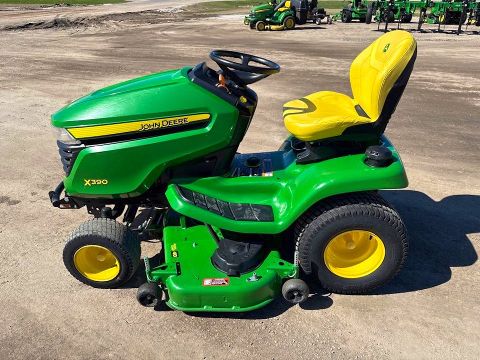 John Deere X390