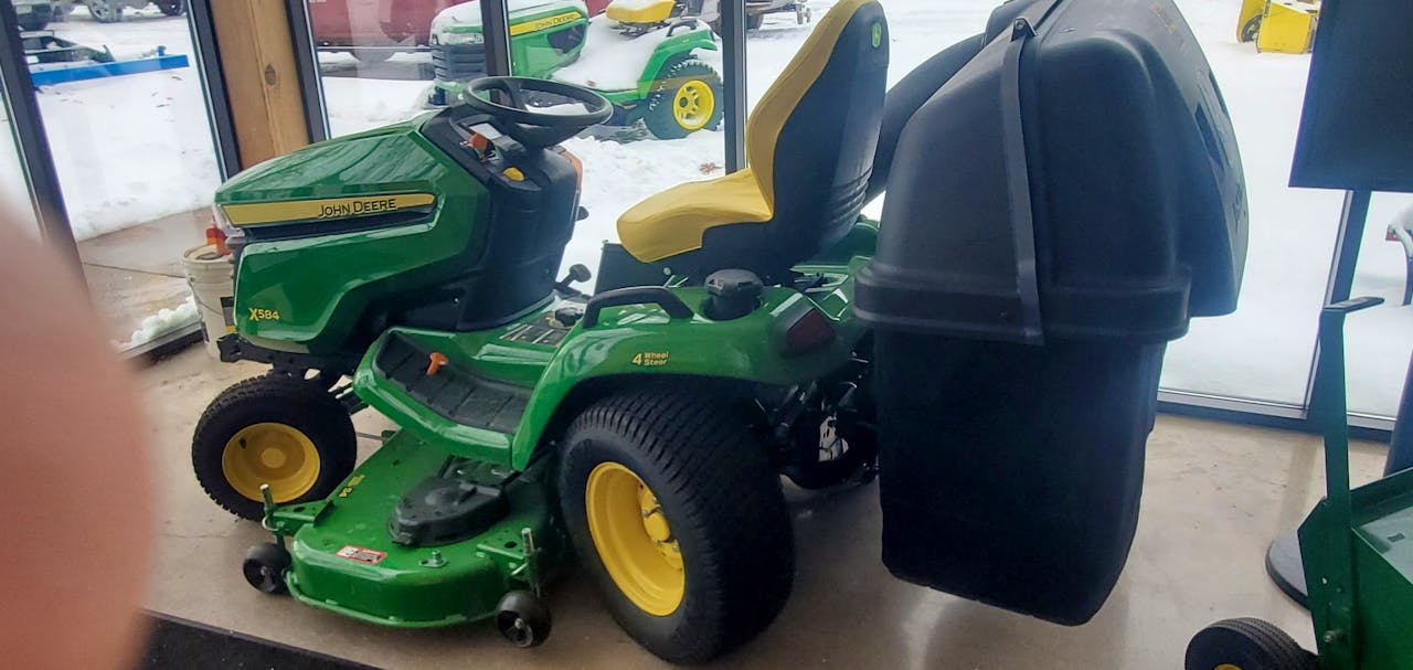 John Deere X584