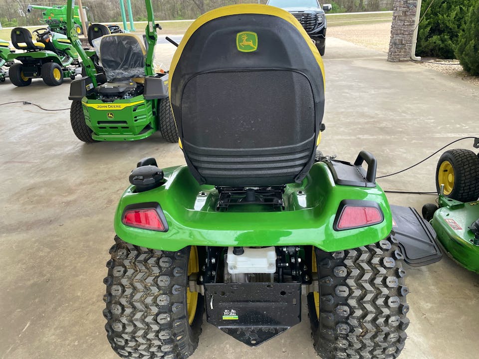 John Deere X590