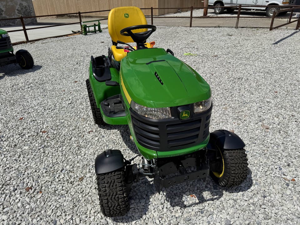 John Deere X739