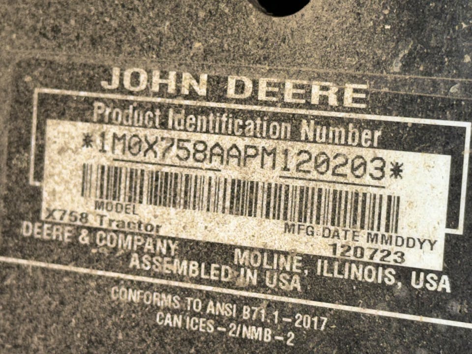 John Deere X758