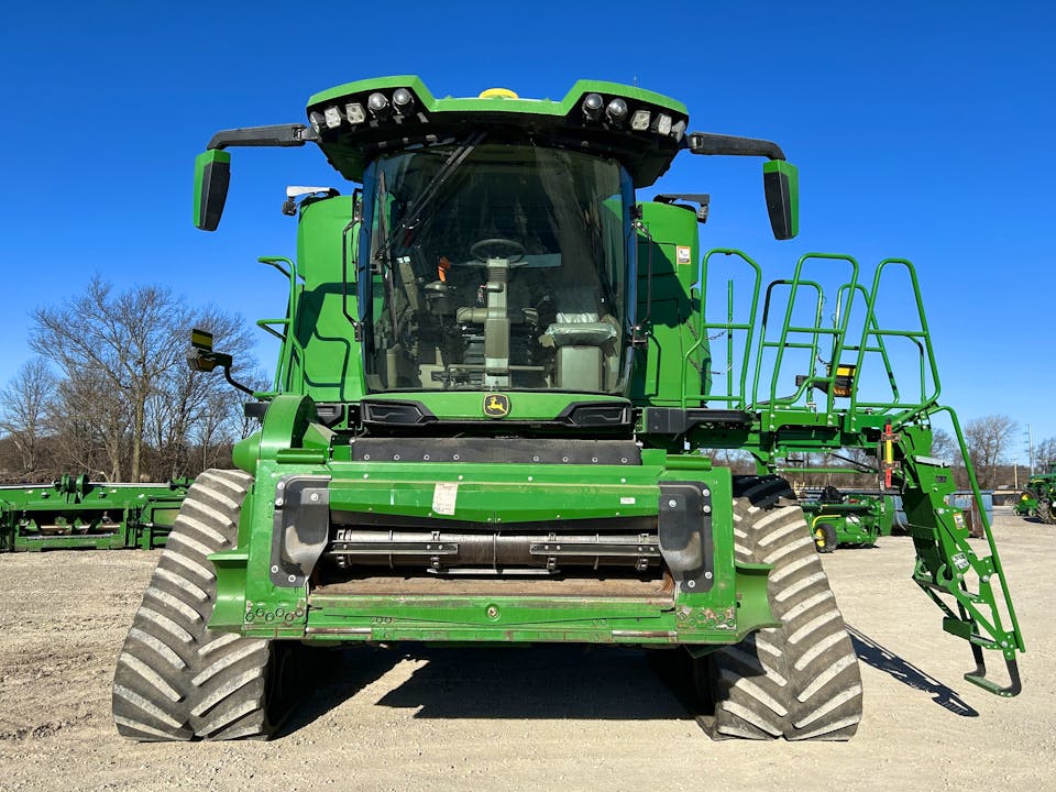 John Deere X9 1000