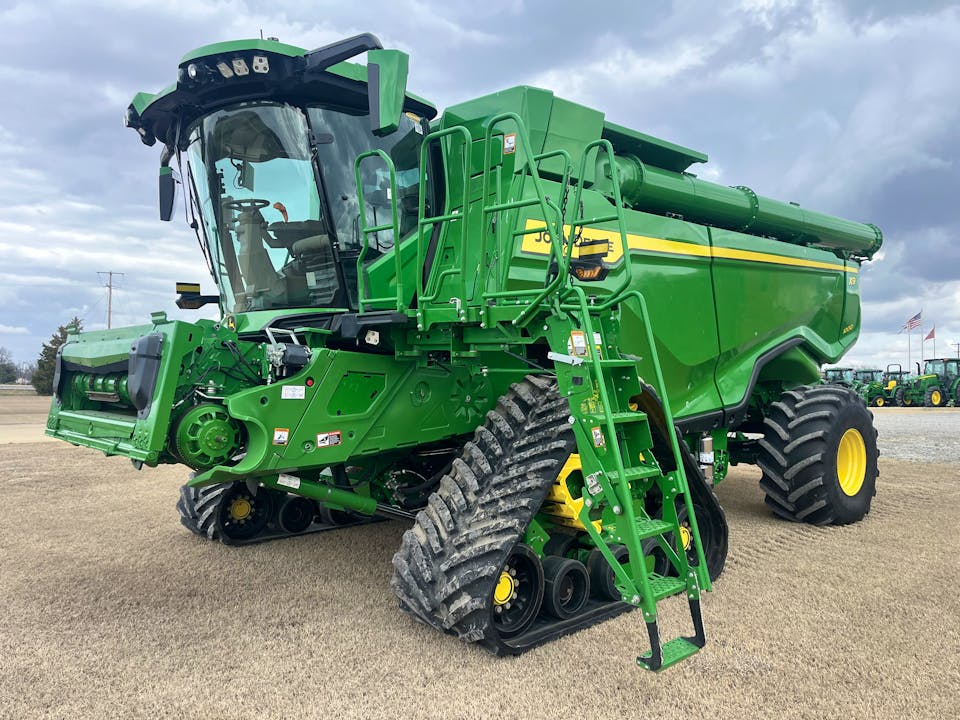John Deere X9 1000